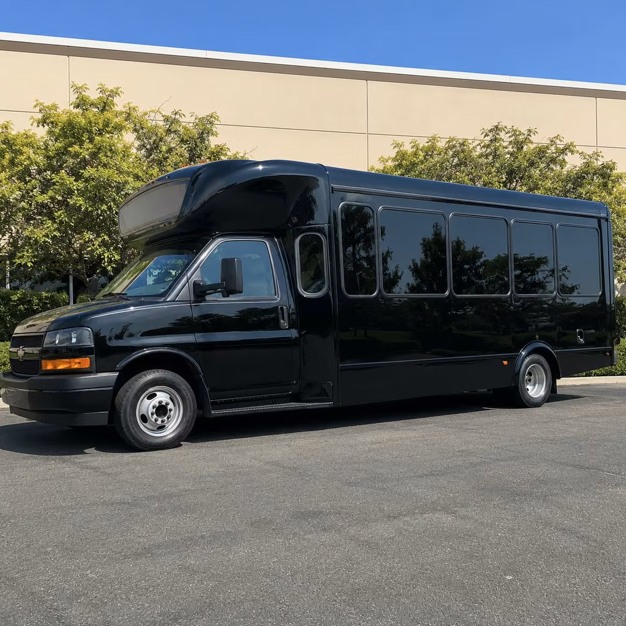 concerts sporting events private party bus rentals in palm bay